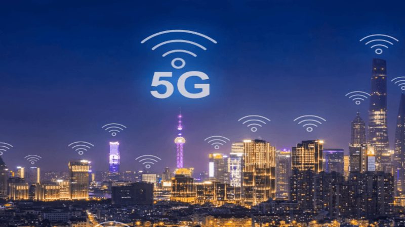 光纤通信与5G通信：技术解析与成本考量**